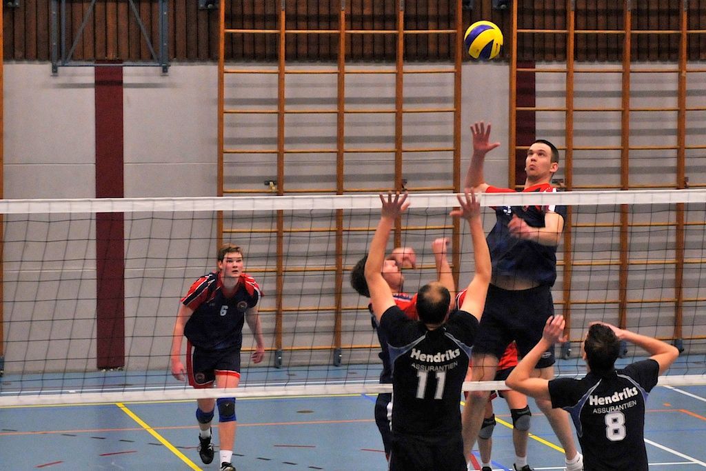 Croonenburg slechts set voluit tegen Arvevo