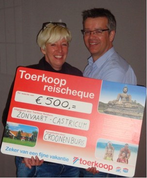 Anja With ontvangt hoofdprijs