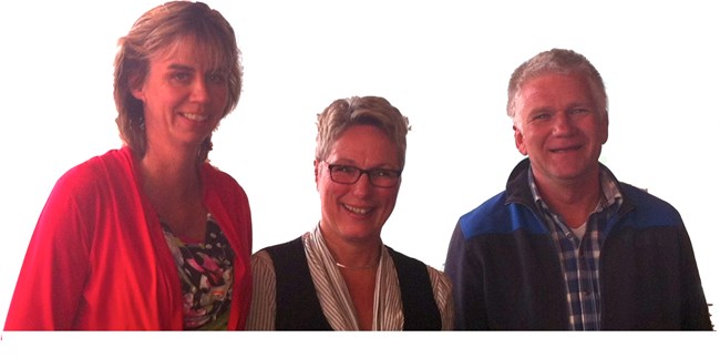 Joyce, Carolien en Reinier tijdens de ALV