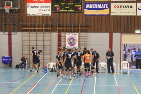 Band gesmeed tussen Croonenburg en de lange mannen