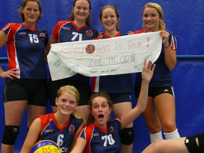 Croonenburg volleybal dames 5 op zoek!