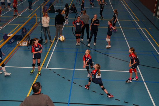 2015-01-10-volleyball_sacha_eerste_wedstrijd-017