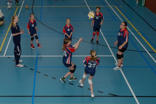 2015-01-10-volleyball_sacha_eerste_wedstrijd-001