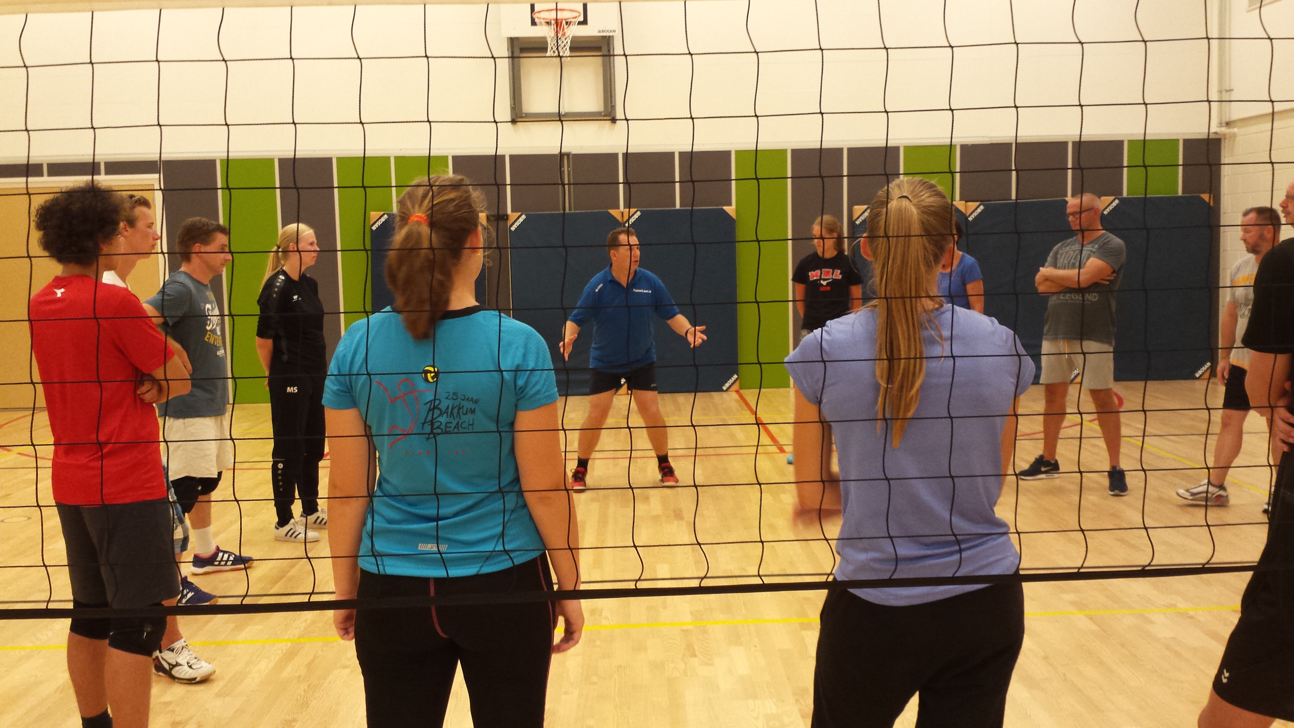 Croonenburg leidt nieuwe trainers op