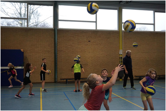 2017-11-29 20_21_17-Croonenburg start smashbalclinics op basisscholen - v.v. Croonenburg