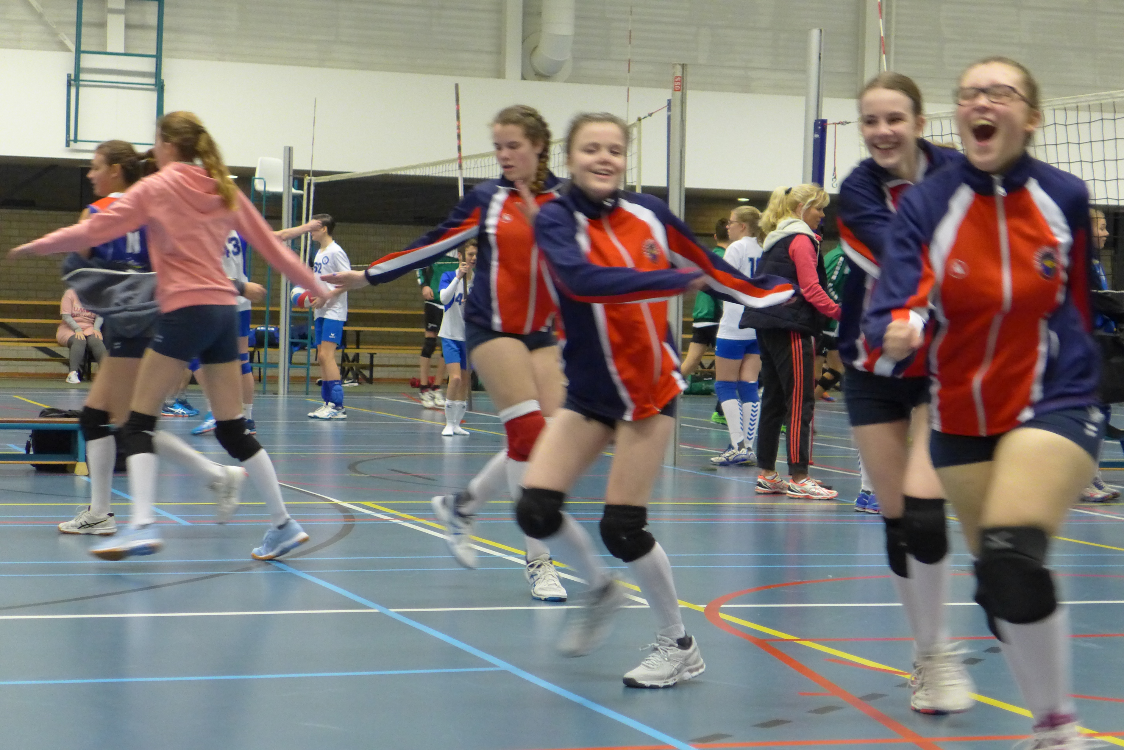 MB2 : Fotoverslag van spannende wedstrijd tegen Compaen