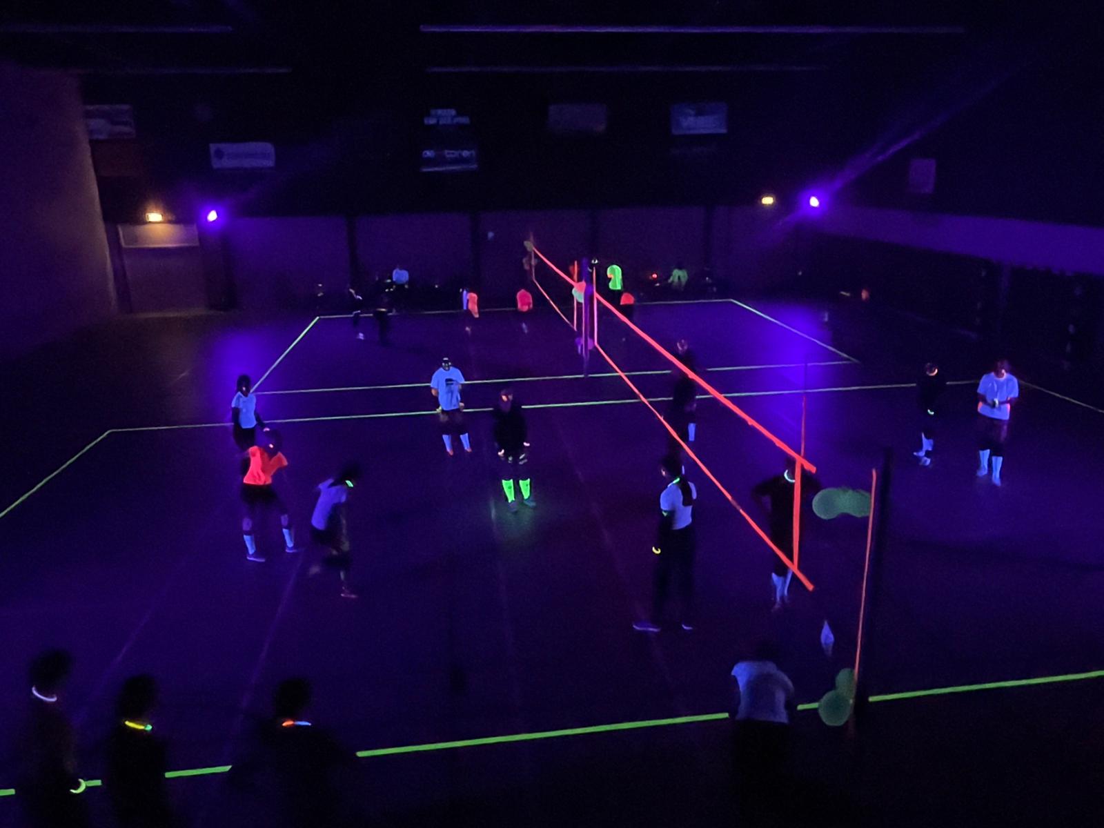 Spring is in the Air ! Glow in the Dark + Pubquiz daverend succes.